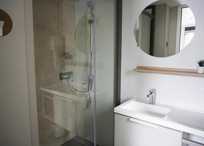 24 Person Family Rezort *